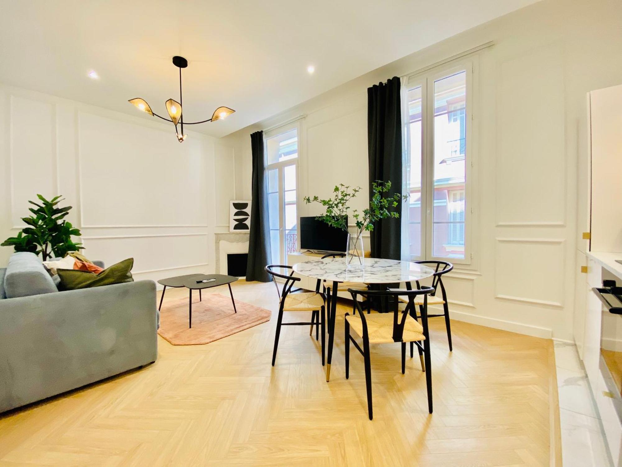 מונטה קרלו Newly Renovated Apartment With Balcony, Ac, Fiber Internet מראה חיצוני תמונה