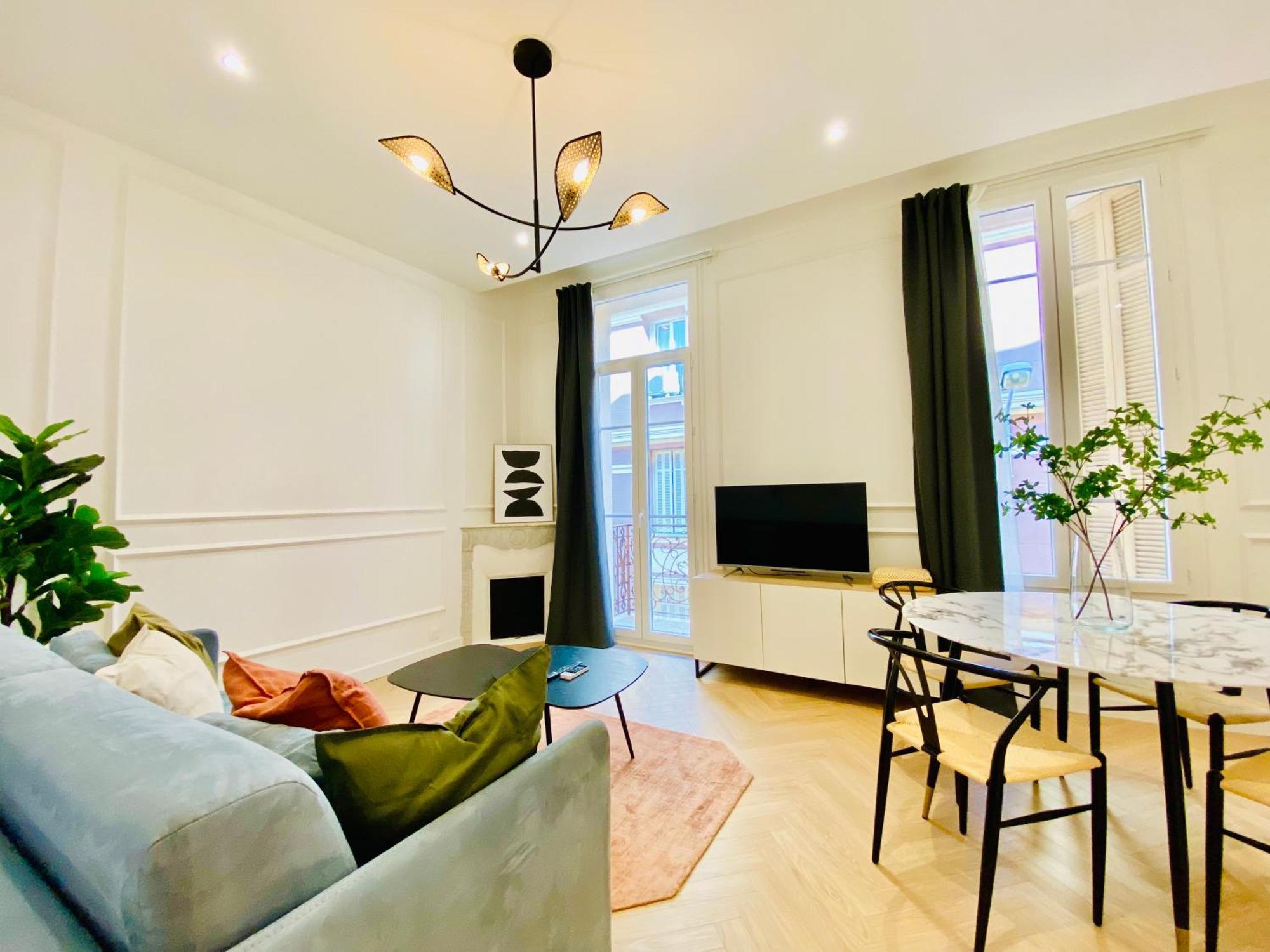 מונטה קרלו Newly Renovated Apartment With Balcony, Ac, Fiber Internet מראה חיצוני תמונה
