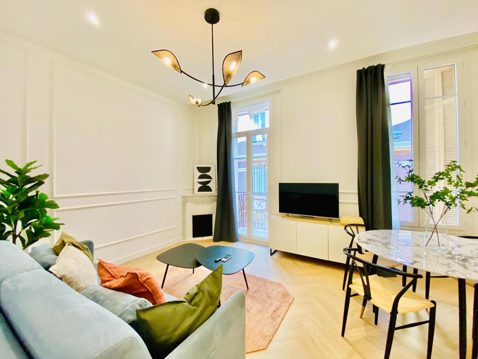 מונטה קרלו Newly Renovated Apartment With Balcony, Ac, Fiber Internet מראה חיצוני תמונה